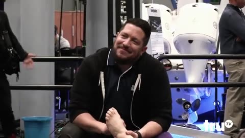 Impractical Jokers - Foot Rubs From Sal (Punishment)