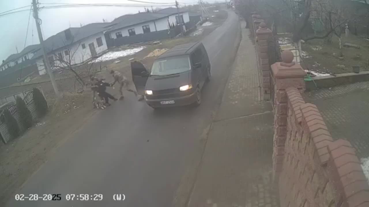 Modalità di reclutamento in Ucraina (2).