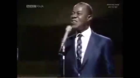 Quick Smile: Louis Armstrong - What A Wonderful World