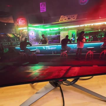 I plugged a 5090 into a handheld gaming PC!