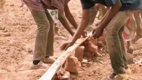 🌾 The Boy Who Harnessed the Wind (2019) – Full Movie Story Explained | Inspiring True Story