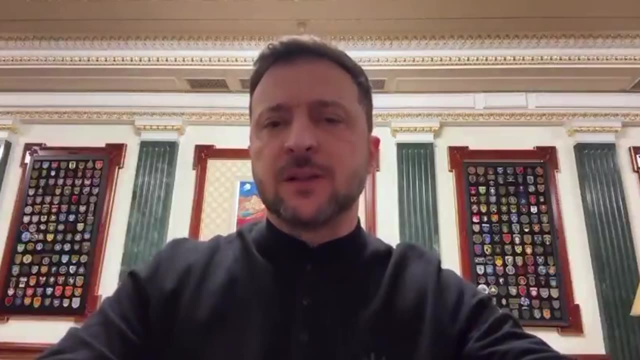 BUSTED - Cocaine fell out of Zelensky’s nose while speaking