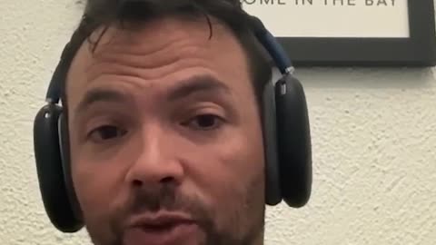 Does AI make us More or Less human?