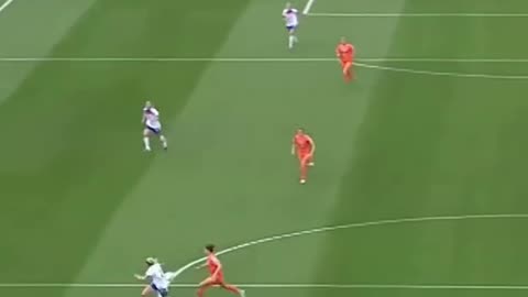 Hampton 👉 Russo 👉 LJ 😮‍💨