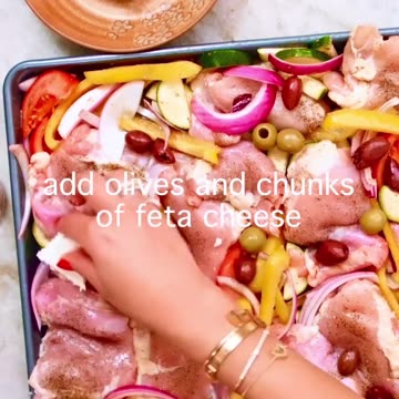 Greek Sheet Pan Chicken | Easy Chicken Dinner