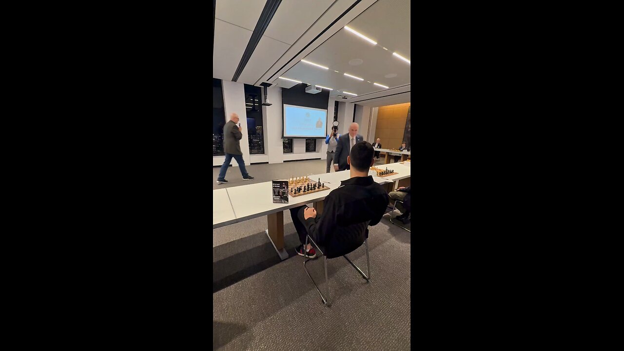 Just played Garry Kasparov in chess.♟️