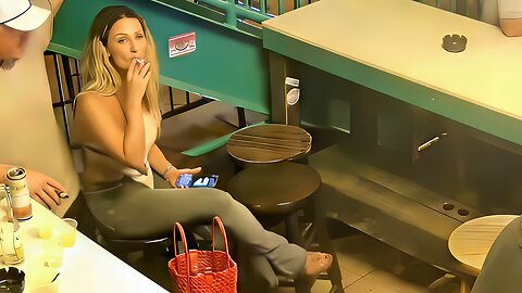 Candid Sexy Smoking Woman 691