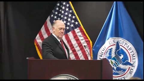 Tom Homan holds press conference in Minneapolis