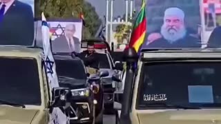 AMAZING! Syrian Druze march holding photos of Israel's Prime Minister Netanyahu