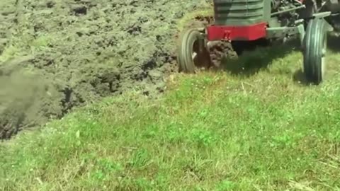 Agricultural Cultivate process by a Tractor in a short time
