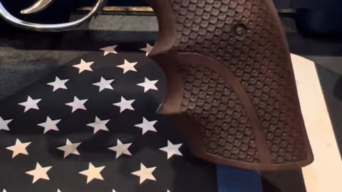 Colt Python Finger Groove Aftermarket Grip Review