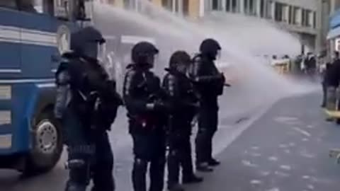 Swiss police do not tolerate Islamist rallies in Lausanne.