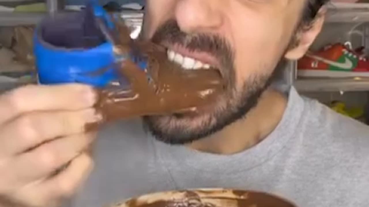 😁