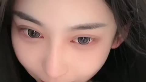 560
