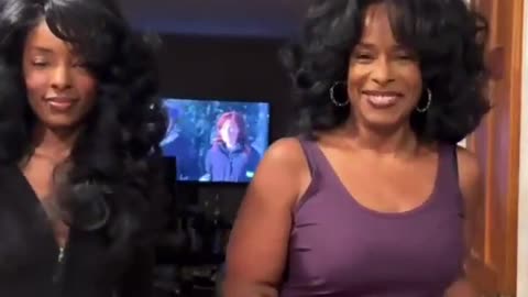 Mom & Daughter Bubble Booty.