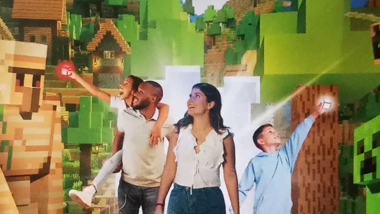 Minecraft Exhibition immersive