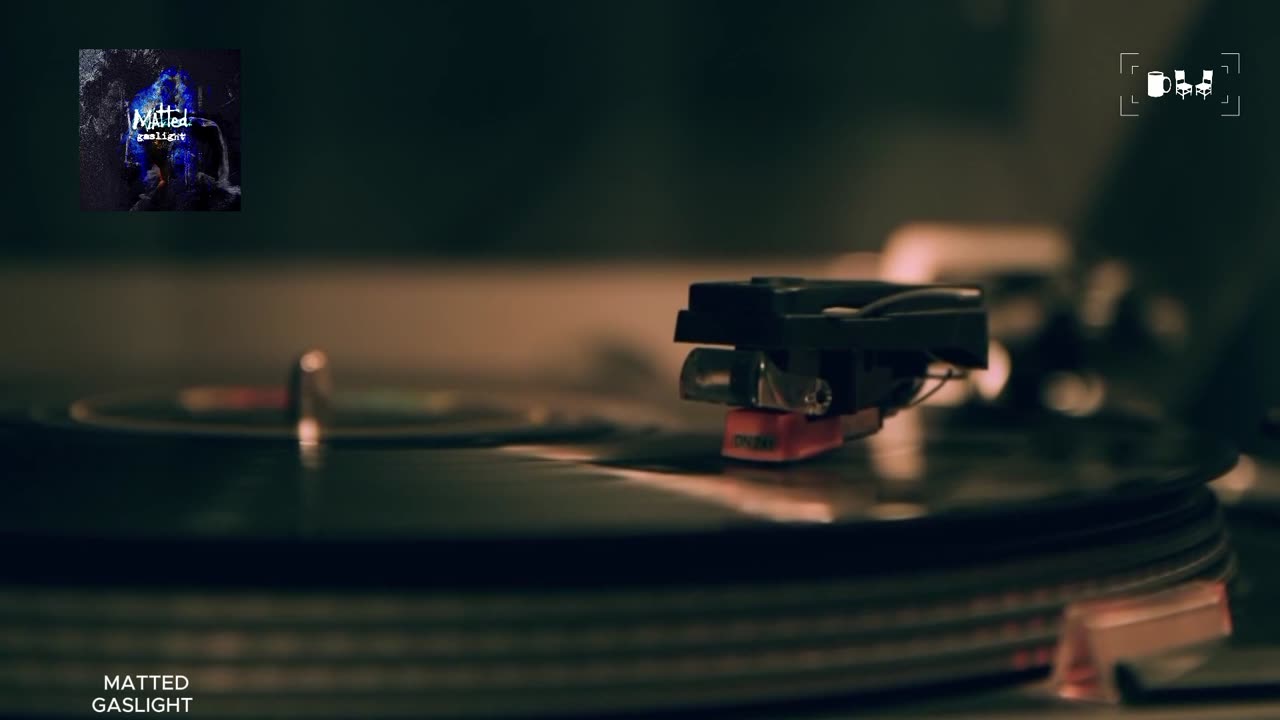 Cupchairs Discovers - 'Gaslight' (by Matted)