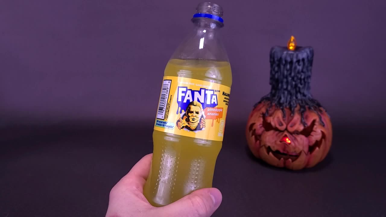 Fanta Halloween 2 Pinapple Soda Review