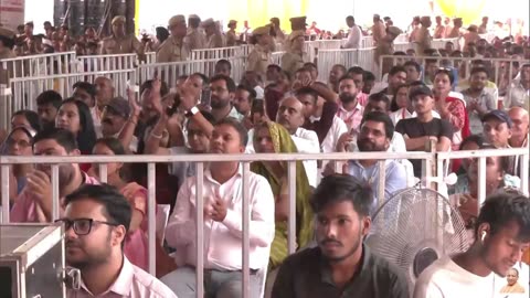 हम लोग लखनऊ में एक आवासीय सुविधा देने जा रहे हैं...दीपावली के पहले हम गरीबों को आवास उपलब्ध