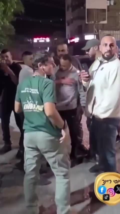 Locals in Beit Hanina’s Jerusalem neighborhood thwart Israeli settlers