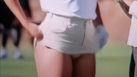 Gorgeous golfer W