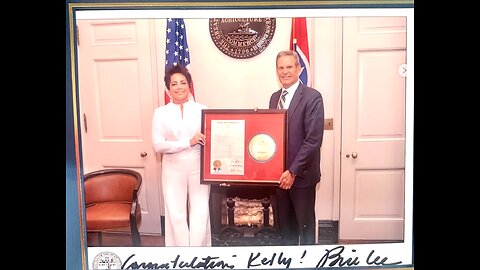 Country Music Sensation Kelly Lang graces us with her presence today!