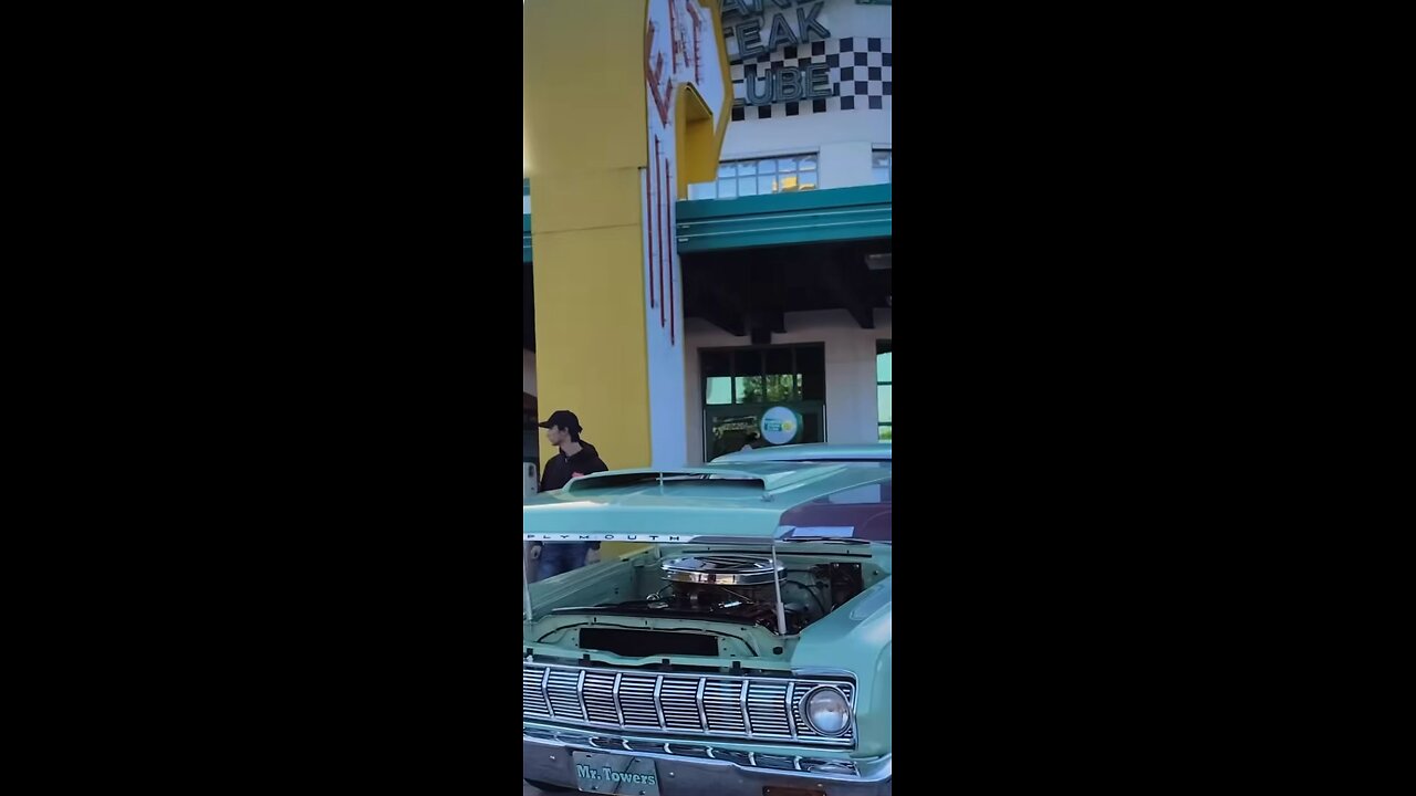 Super stock Plymouth