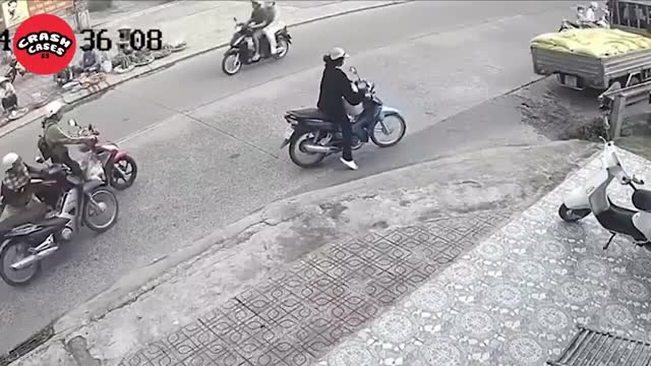 108 Momentos Impactantes de Choques de Autos 2025_ Imprudencias al Volante Captadas en Cámara live