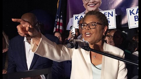 Photos Surface of LA Mayor Karen Bass Living Her Best Life As Palisades Wildfire Exploded