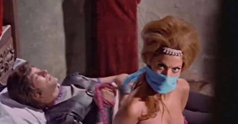 Karaoglan Geliyor (gagged)