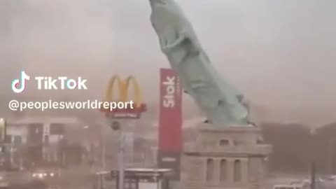 Statue of Liberty replica fell down due to strong winds in Brazil