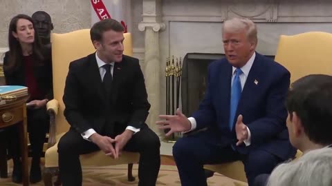 🤣Trump tells a hilarious story about Macron speaking French without an interpreter