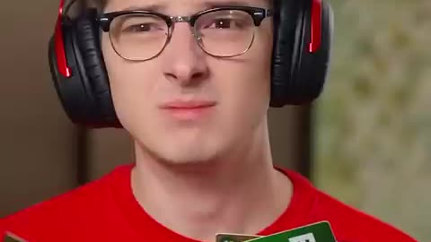 Viral: Buying Fortnite Skins in 2018 vs 2024.