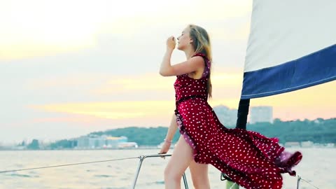 One second — and you’re in love. ❤️#10