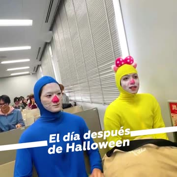 Alumno llega disfrazado de Doraemon y roba la atención en clase