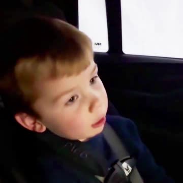 Little X KNOWS! 🇺🇸