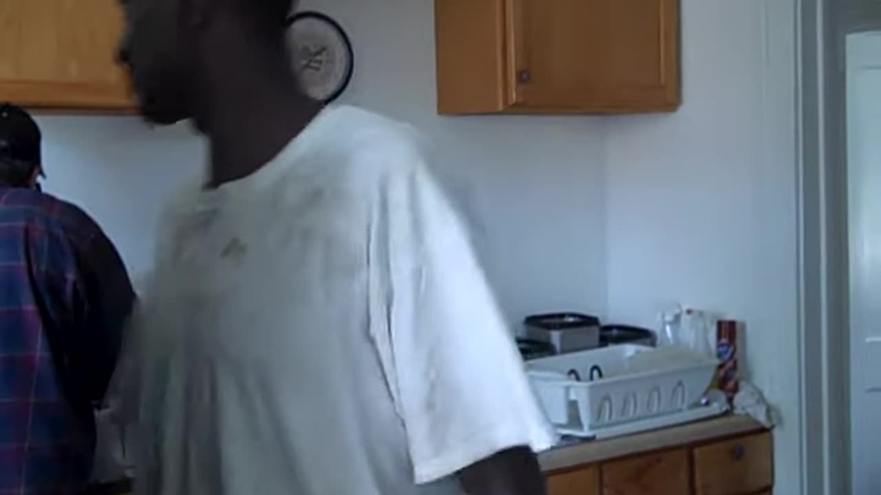 Ok, Electrician is on woodside chasing down a