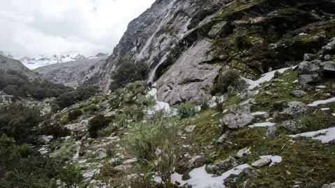 Walking to the lagoon above #huaraz