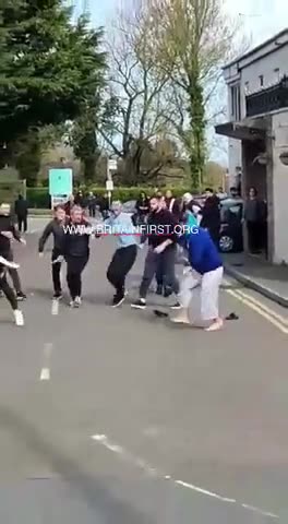 Immigrants in Ireland starting to fight .. Global civil wars are coming