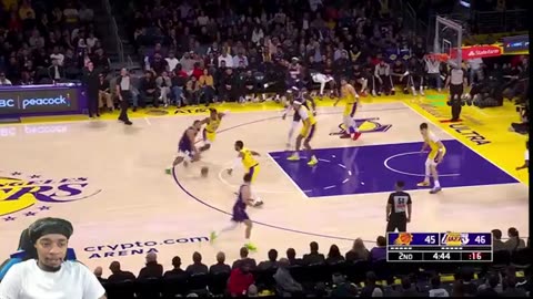 Flight reacts to Phoenix Suns at Lakers game highlights