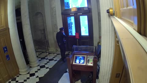 0216USCS02UpperSenateDoorInterior_2021-01-06_16h20min02s953ms.mp4