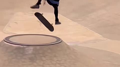 😂🛹 That Catch Though by aaronjawshomoki! Hype Moment... | SkateNation