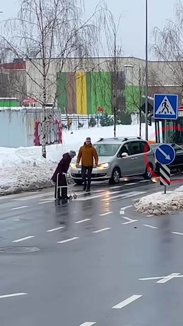 Një akt mirësie për një grua të sëmurë, makinat nuk ndalonin