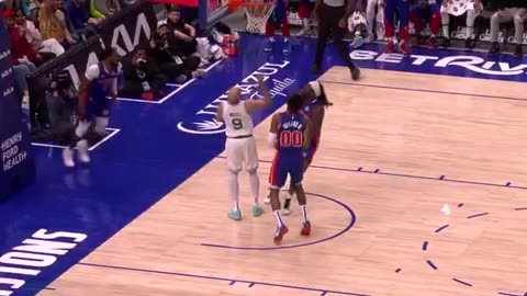 NBA - Malik Beasley caps a 15-0 run for the Pistons!