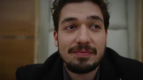 ¡Sin familia y con testigos extraños! Maral y Uras se casan en secreto en un último acto de rebeldía