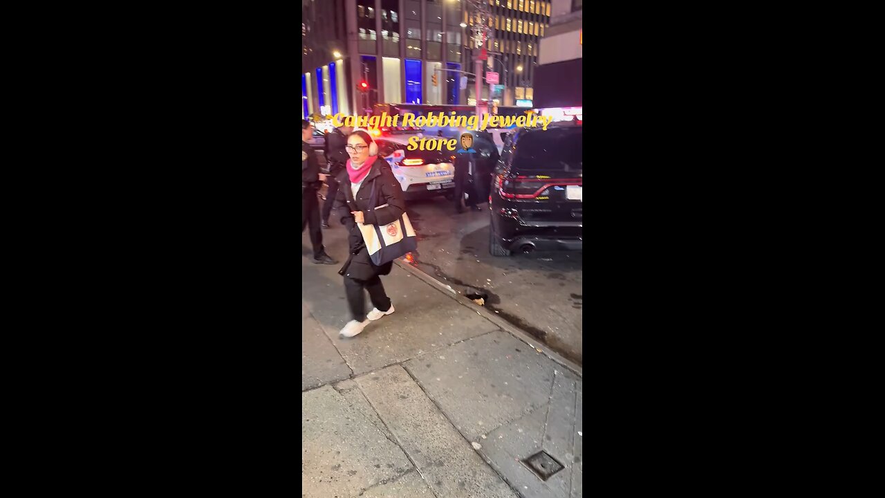 NYC is wild! Armed robbery caught in 4K