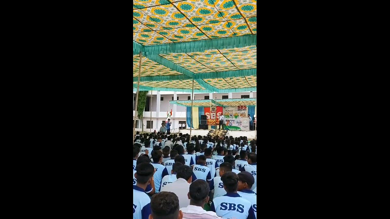 #वक्त नूर को बेनूर बना देता है