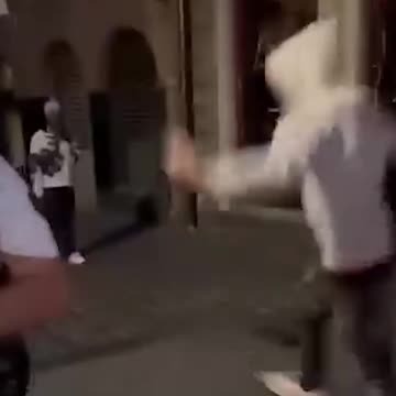 🇧🇪Bruges, Belgium. "Two friends are knocked out and kicked in the back, while the