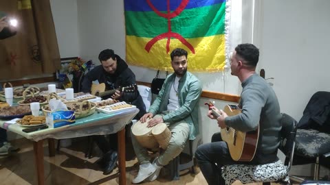 احتفال السنة الامازيغية الجديدة 2976 جمعية ماسينيسا طنجة وصلة غنائية الفنان عبد الاله