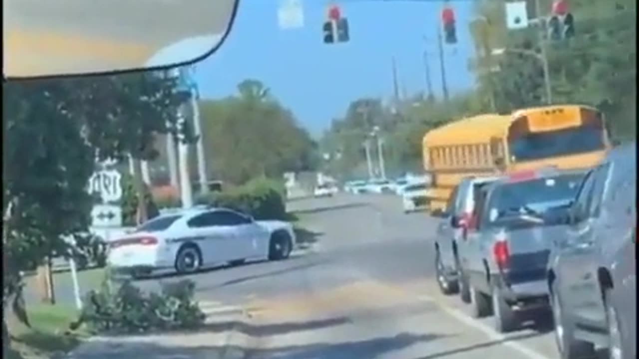 Kid Hijacks A School Bus & Gets Chased By The Police